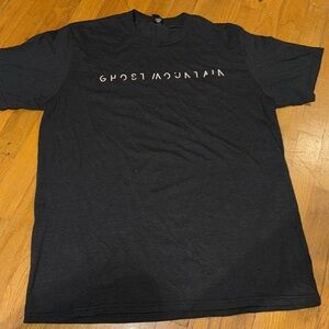 District Made Gray T-Shirt XL Ghost Mountain Short Sleeve Unisex